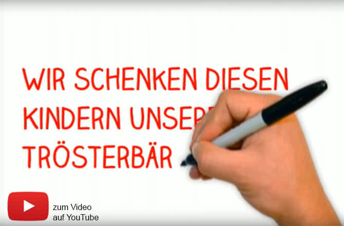 Auf dem Bild wird erklärt, dass Trösterbären an Kinder verschenkt werden.