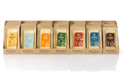 PM0121 02 OEMA Kaese Scheiben in Papier Verpackung gerade.jpg