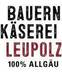 Auf dem Bild ist der Name einer Bauernkäserei zu sehen, die in Leupolz liegt und Produkte aus dem Allgäu anbietet.