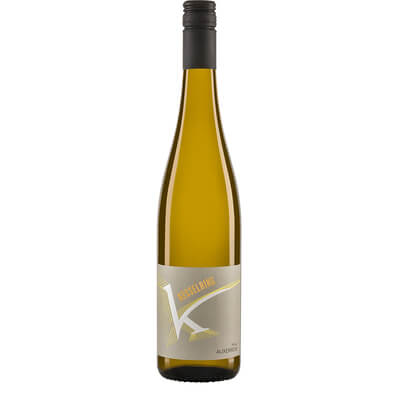 Auf dem Bild ist eine Flasche Wein mit dem Etikett 