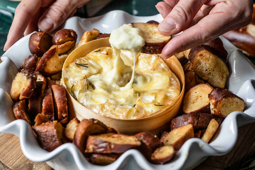 Resepti: Pretzel-sipsit ÖMA Délicette -juustolla